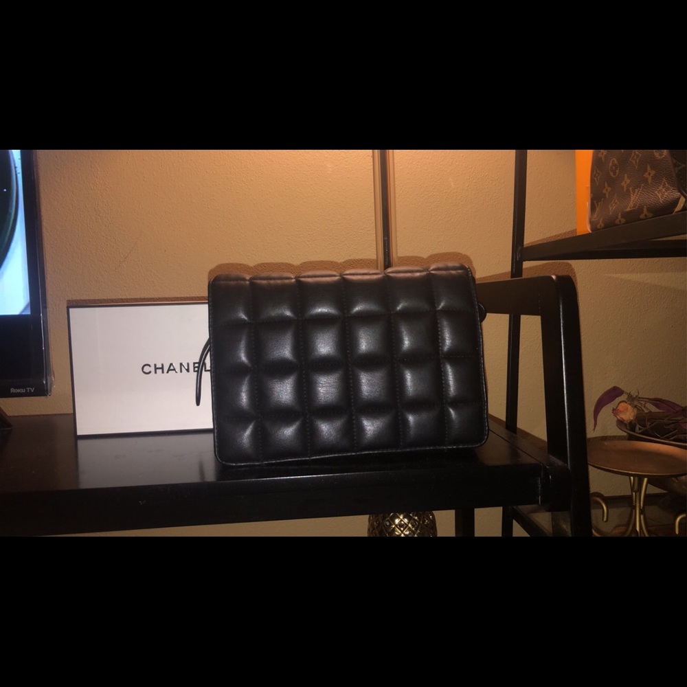 Padded cassette bag